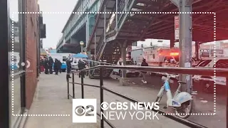 Police looking for 2 people after deadly shooting at Bronx subway station