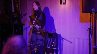 Anna Tam sings Blackbird (trad.) at Colindale Folk Club