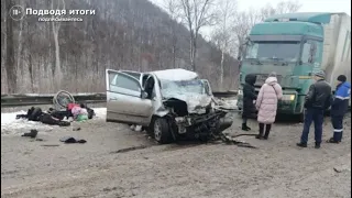 Из-за массовой аварии на трассе М-5 "Урал" в Челябинской области образовалась огромная пробка...