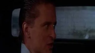 Wall Street - Gordon Gekko - io ti parlo di ricchezza vera... o capitano o niente.mp4