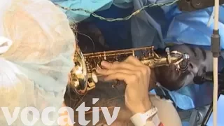 Patient Plays Saxophone While Surgeons Remove Brain Tumor