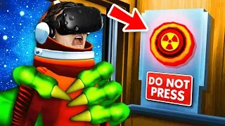 Pressing The SECRET SPACE BUTTON In VR ELEVATOR (Floor Plan VR Funny Gameplay)