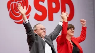 „Die SPD geht in eine neue Zeit“ – Sozialdemokraten wählen neue Vorsitzende