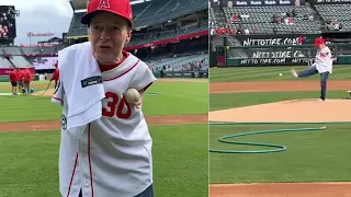 Baseball fan born without arms throws 1st pitch in every MLB ballpark