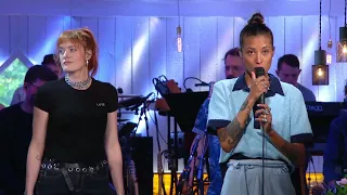 Icona Pop - Not too young - Så mycket bättre (TV4)