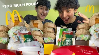 WE ORDERED EVERYTHING FROM MCDONALD'S!!!! *TOO MUCH FOOD*