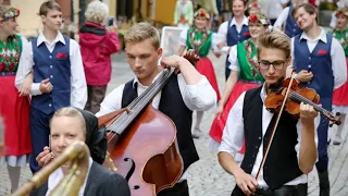 Morgens im Auto auf Sorbisch (Official Musik)