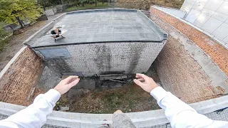 PARKOUR ROOF GAP JUMP. WE FOUND NEW PARKOUR PARK!