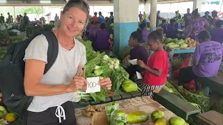 Provisioning in Espíritu Santo, Vanuatu