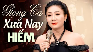 Xuất Hiện Giọng Ca Xưa Nay Hiếm Hát Nhạc Lính Quá Xúc Động | Thúy Hà Tuyển Chọn - Thị Trấn Về Đêm