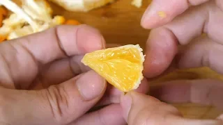 After 10 Years This is How I Eat an Orange