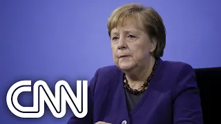 Angela Merkel se emociona em discurso sobre Covid-19 | VISÃO CNN