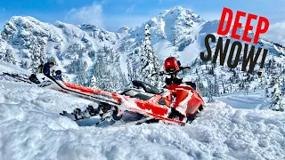 DEEP POWDER RIDING ON SNOWMOBILE!!