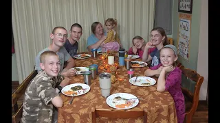 A Whole WEEK of LARGE FAMILY FOOD! What Does a Family of 9 Eat?