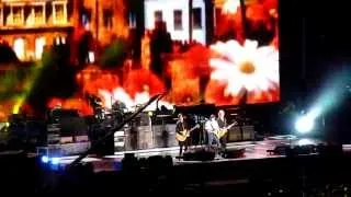 Paul McCartney - Golden Slumbers/Carry that Weight/The End (Goiania, Brasil, 2013)