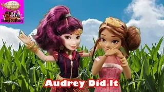 DESCENDANTS Audrey Did It - Part 7 - Mal and Genie Magic Disney