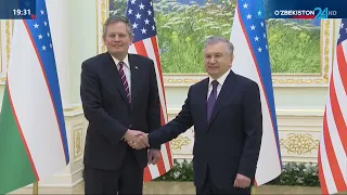 Президент Узбекистана принял делегации парламента США