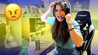 16 Things Gamers Do | Smile Squad Comedy