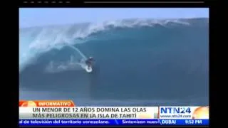 Niño de 12 años sorprende por su gran destreza para surfear las olas del mar de Taití