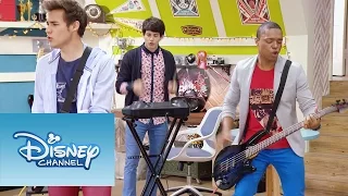 Los chicos de Boys Band cantan "Mi princesa" | Momento Musical | Violetta