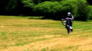 Wheelie am Kippunkt - Yamaha DT 125 R - almost crash/fail/accident