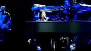 Alicia Keys - Fallin' Live @ Bercy, Paris, 2013 HD