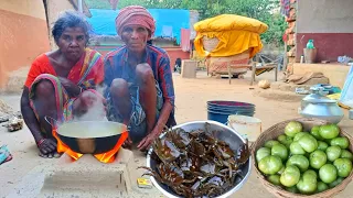 80years old grandma cooking CRAB CURRY with GREEN TOMATO and eating with hot rice || village life