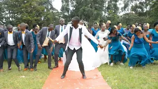 Kamba weddings are something else. Umunthi wi wakwa Dance