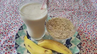 SMOOTHIE DE BANANA COM AVEIA nutritivo e fácil de fazer/ BANANA SMOOTHIE WITH OATS