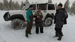 РЫБАКИ РЫБАЧИЛИ)... ВЫ НЕ ПОВЕРИТЕ НО ТАК ВСЁ И БЫЛО), НА ЗИМНЕЙ РЫБАЛКЕ В ПЕРВЫЙ ЛЁД!