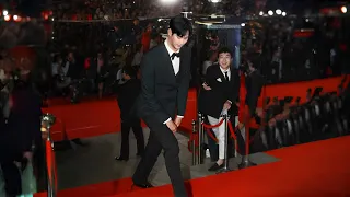 TODAY'S SURPRISE! Kim Soo Hyun still hasn't finished giving amazing things to fans