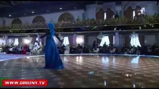 Чеченские Песни ЭЛИНА МУРТАЗОВА - Со Санна йо1 new 2015