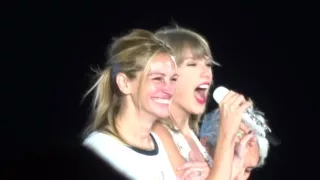 Taylor Swift, Julia Roberts & Joan Baez - Style Live - 8/15/15 - Levi's Stadium - [HD]