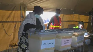 Zimbabwe votes in uphill election for defiant opposition | AFP