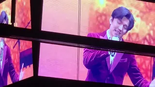 Димаш в Нью Йорке Любовь уставших лебедей Лебеди Dimash in New York City