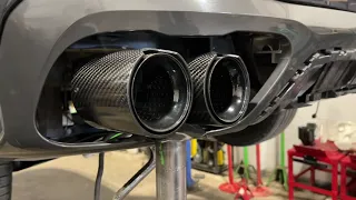 BMW G05 X5 Installing M Carbon Muffler Tip