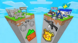 Mikey Family CRIMINAL vs JJ Family POLICE CHUNK Battle in Minecraft (Maizen)