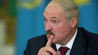 Лукашенко дрючит генерала за дедовщину. Стоит посмотреть!