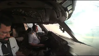 AMAZING Boeing 747 Cockpit Takeoff in 4K 360°, BIG VR FUN! How to enjoy: howto360.airclips.com