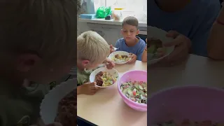 Обед многодетной семьи ))