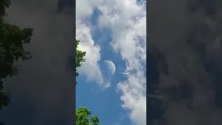 Jupiter falls on Earth CAUGHT ON CAMERA