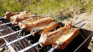 НЕВЕРОЯТНО ВКУСНАЯ ГРУДИНКА НА ШАМПУРАХ. Incredibly tasty brisket on the grill