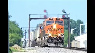 High Speed 70 MPH BNSF Intermodal Trains