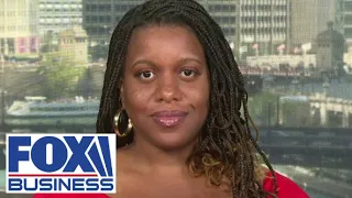 'I GOT RED PILLED': Former Obama intern now supports Trump