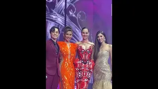 Edward Barber kasama sina Samantha Bernardo at Catriona Grey sa coronation Night.