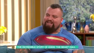 Worlds strongest man winner Eddie the beast Hall folds a frying pan on TV, funny video