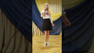Пісня "Україна - родина" у виконанні Додукало Сніжани