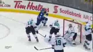 Kessel 2-2 Goal - Sharks vs Maple Leafs (Dec 3, 2013)