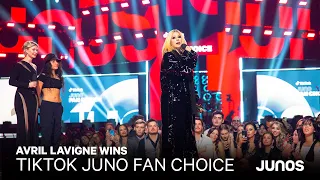 KallMeKris & Jessie Reyez present TikTok JUNO Fan Choice to Avril Lavigne | 2023 JUNO Awards