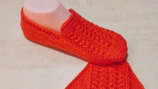 Super easy women booties/slipper/socks knitted by NEW METHOD